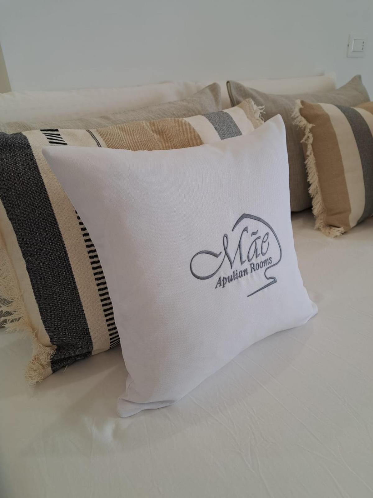Mae Apulian Rooms Grottaglie Ngoại thất bức ảnh