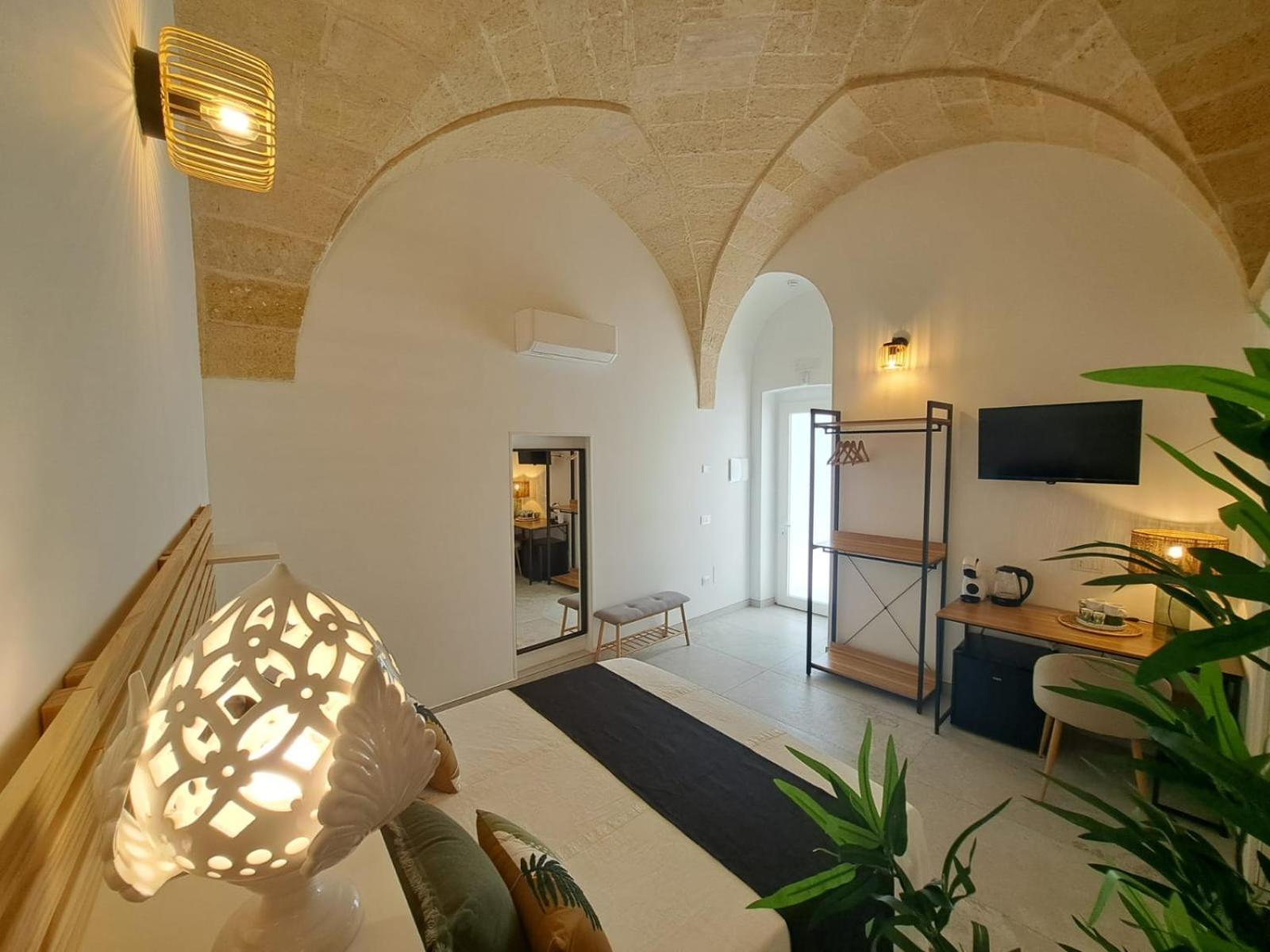 Mae Apulian Rooms Grottaglie Ngoại thất bức ảnh