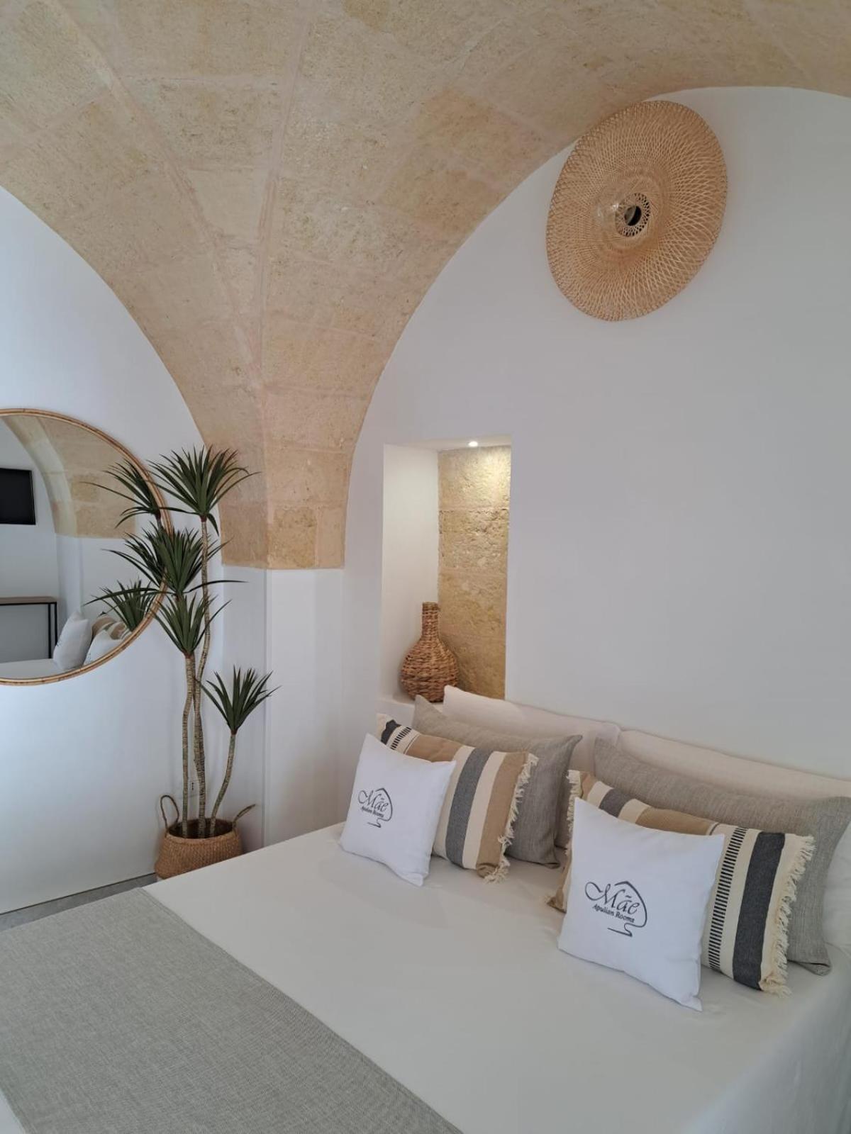 Mae Apulian Rooms Grottaglie Ngoại thất bức ảnh