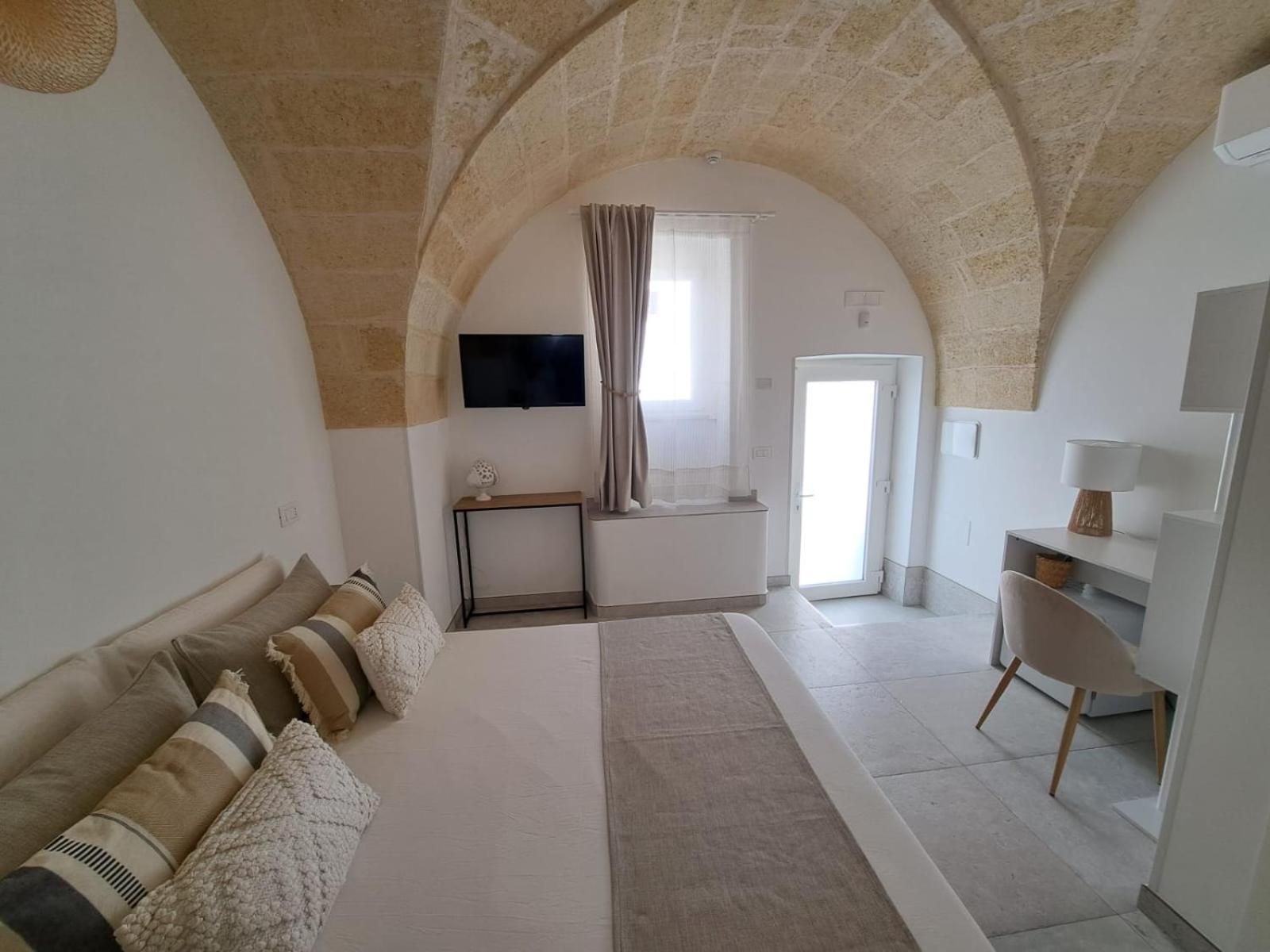 Mae Apulian Rooms Grottaglie Ngoại thất bức ảnh