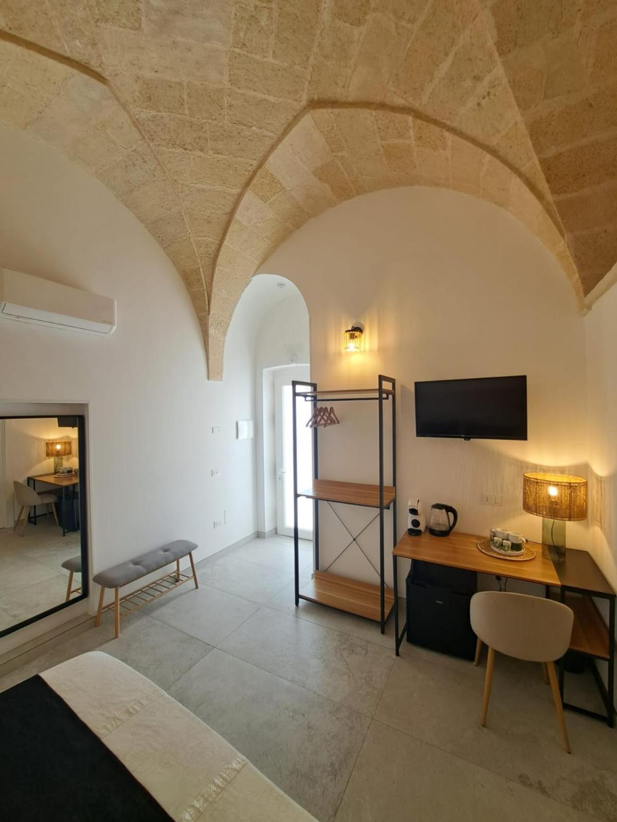 Mae Apulian Rooms Grottaglie Ngoại thất bức ảnh